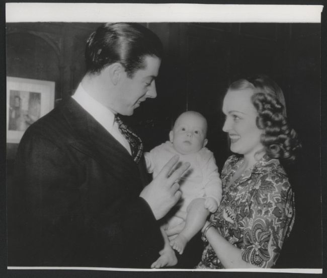 1942 Joe DiMaggio and Family